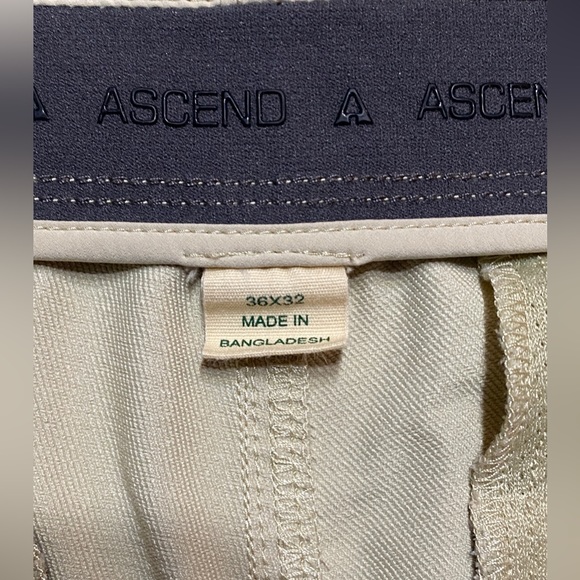 Ascend Stretch Cargo Explorer Pants with Zip-Off Legs - Picture 5 of 6